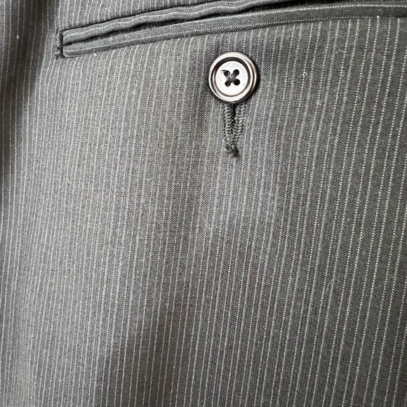 Perry Ellis men’s pants size 40X32 long polyester, and rayon blend. - Picture 6 of 8